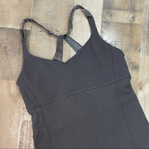Lululemon Black Ribbon Criss Cross Back Tank Top size 8 - Picture 2 of 12
